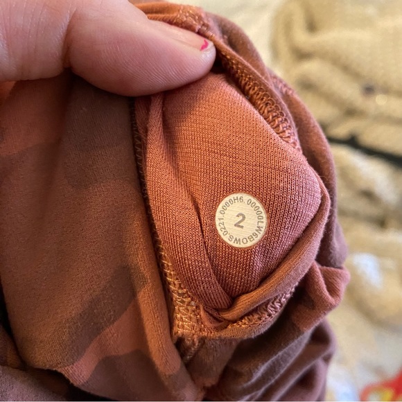 Lululemon Heritage 365 Align High Rise Crop Leggings 2 - Picture 4 of 5